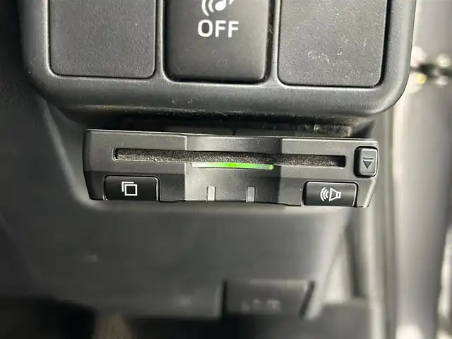 トヨタ アクア G 沖縄県 2014(平26)年 6.9万km グレーメタリック (株)IDOMが運営する【じしゃロンコザ店】の自社ローン専用車両になりますこちらは現金またはオートローンご利用時の価格です。自社ローンご希望の方は別途その旨お申付け下さい/純正ナビ　/ＥＴＣ　/パワーステアリング　/パワーウィンドウ　/アイドリングストップ　/純正フロアマット　/オートライト/LEDヘッドライト/プッシュスタート/スマートキー　/スペアキー　/取扱説明書