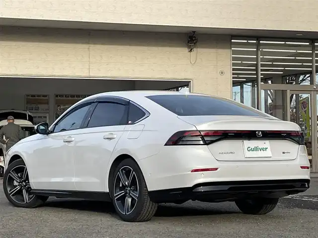 ホンダ アコード e:HEV 宮城県 2025(令7)年 0.3万km プラチナホワイトパール ホンダセンシング　360＋/Google搭載 12.3インチHonda CONNECTディスプレー/ＢＯＳＥプレミアムサウンド/３６０度アラウンドビューカメラ/フルセグＴＶ/ＡＭ／ＦＭ／Ｂｌｕｅｔｏｏｔｈ／前後席ＵＳＢ/レーダークルーズコントロール/ヘッドアップディスプレイ/レーンキープアシスト/ブラインドスポットモニター/衝突被害軽減ブレーキ/LEDアンビエントライト/全席シートヒーター/ハンドルヒーター/ワイヤレス充電器/リアドアサンシェード/純正フロアマット/ビルトインETC2.0/スマートキーx2