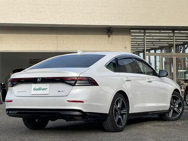 ホンダ アコード e:HEV 宮城県 2025(令7)年 0.3万km プラチナホワイトパール ホンダセンシング　360＋/Google搭載 12.3インチHonda CONNECTディスプレー/ＢＯＳＥプレミアムサウンド/３６０度アラウンドビューカメラ/フルセグＴＶ/ＡＭ／ＦＭ／Ｂｌｕｅｔｏｏｔｈ／前後席ＵＳＢ/レーダークルーズコントロール/ヘッドアップディスプレイ/レーンキープアシスト/ブラインドスポットモニター/衝突被害軽減ブレーキ/LEDアンビエントライト/全席シートヒーター/ハンドルヒーター/ワイヤレス充電器/リアドアサンシェード/純正フロアマット/ビルトインETC2.0/スマートキーx2