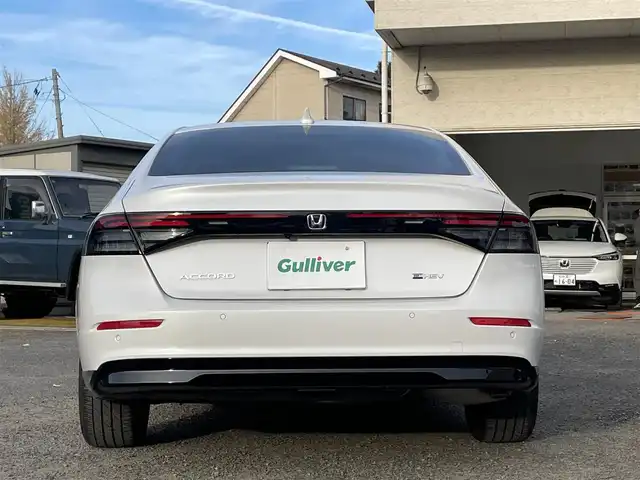 ホンダ アコード e:HEV 宮城県 2025(令7)年 0.3万km プラチナホワイトパール ホンダセンシング　360＋/Google搭載 12.3インチHonda CONNECTディスプレー/ＢＯＳＥプレミアムサウンド/３６０度アラウンドビューカメラ/フルセグＴＶ/ＡＭ／ＦＭ／Ｂｌｕｅｔｏｏｔｈ／前後席ＵＳＢ/レーダークルーズコントロール/ヘッドアップディスプレイ/レーンキープアシスト/ブラインドスポットモニター/衝突被害軽減ブレーキ/LEDアンビエントライト/全席シートヒーター/ハンドルヒーター/ワイヤレス充電器/リアドアサンシェード/純正フロアマット/ビルトインETC2.0/スマートキーx2