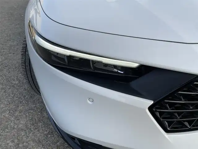 ホンダ アコード e:HEV 宮城県 2025(令7)年 0.3万km プラチナホワイトパール ホンダセンシング　360＋/Google搭載 12.3インチHonda CONNECTディスプレー/ＢＯＳＥプレミアムサウンド/３６０度アラウンドビューカメラ/フルセグＴＶ/ＡＭ／ＦＭ／Ｂｌｕｅｔｏｏｔｈ／前後席ＵＳＢ/レーダークルーズコントロール/ヘッドアップディスプレイ/レーンキープアシスト/ブラインドスポットモニター/衝突被害軽減ブレーキ/LEDアンビエントライト/全席シートヒーター/ハンドルヒーター/ワイヤレス充電器/リアドアサンシェード/純正フロアマット/ビルトインETC2.0/スマートキーx2