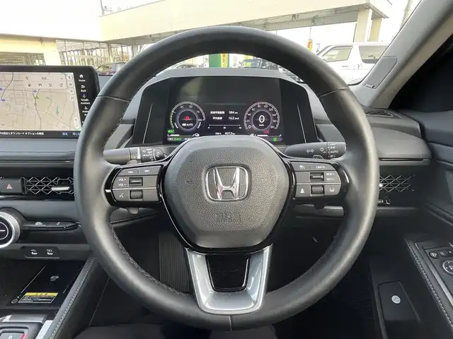 ホンダ アコード e:HEV 宮城県 2025(令7)年 0.3万km プラチナホワイトパール ホンダセンシング　360＋/Google搭載 12.3インチHonda CONNECTディスプレー/ＢＯＳＥプレミアムサウンド/３６０度アラウンドビューカメラ/フルセグＴＶ/ＡＭ／ＦＭ／Ｂｌｕｅｔｏｏｔｈ／前後席ＵＳＢ/レーダークルーズコントロール/ヘッドアップディスプレイ/レーンキープアシスト/ブラインドスポットモニター/衝突被害軽減ブレーキ/LEDアンビエントライト/全席シートヒーター/ハンドルヒーター/ワイヤレス充電器/リアドアサンシェード/純正フロアマット/ビルトインETC2.0/スマートキーx2