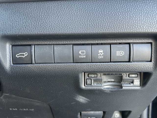 トヨタ ハリアー ハイブリッド Z 岐阜県 2023(令5)年 4.5万km ブラック 登録時走行距離44338km/ディスプレイオーディオ/全方位カメラ/ＪＢＬサウンド/パノラマルーフ/デジタルインナーミラー/ハーフレザーシート/電動リアゲート/パワーシート/ＥＴＣ/ＵＳＢ/Ｂｌｕｅｔｏｏｔｈ/純正アルミホイール/純正フロアマット/プッシュスタート/スマートキー/オートライト/オートハイビーム/コーナーセンサー前後/LEDヘッドライト/衝突軽減システム/ワンオーナー車/レーンキープアシスト/ウィンカーミラー/保証書/取説