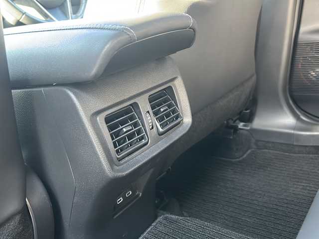 トヨタ ハリアー ハイブリッド Z 岐阜県 2023(令5)年 4.5万km ブラック 登録時走行距離44338km/ディスプレイオーディオ/全方位カメラ/ＪＢＬサウンド/パノラマルーフ/デジタルインナーミラー/ハーフレザーシート/電動リアゲート/パワーシート/ＥＴＣ/ＵＳＢ/Ｂｌｕｅｔｏｏｔｈ/純正アルミホイール/純正フロアマット/プッシュスタート/スマートキー/オートライト/オートハイビーム/コーナーセンサー前後/LEDヘッドライト/衝突軽減システム/ワンオーナー車/レーンキープアシスト/ウィンカーミラー/保証書/取説