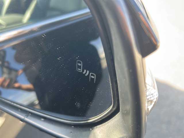 トヨタ ハリアー ハイブリッド Z 岐阜県 2023(令5)年 4.5万km ブラック 登録時走行距離44338km/ディスプレイオーディオ/全方位カメラ/ＪＢＬサウンド/パノラマルーフ/デジタルインナーミラー/ハーフレザーシート/電動リアゲート/パワーシート/ＥＴＣ/ＵＳＢ/Ｂｌｕｅｔｏｏｔｈ/純正アルミホイール/純正フロアマット/プッシュスタート/スマートキー/オートライト/オートハイビーム/コーナーセンサー前後/LEDヘッドライト/衝突軽減システム/ワンオーナー車/レーンキープアシスト/ウィンカーミラー/保証書/取説