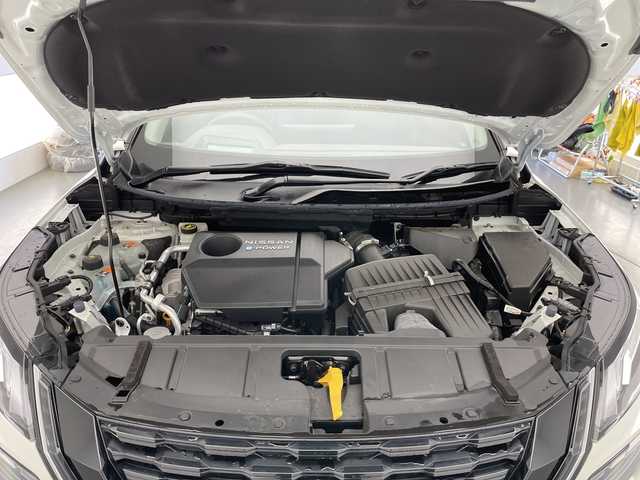 日産 エクストレイル G e－4ORCE 長野県 2024(令6)年 0.5万km ブリリアントホワイトパール 4WD/純正ナビ/フルセグTV/Bluetooth Audio/USB接続/アラウンドビューモニター/パワーバックドア/エマージェンシーブレーキ/レーダークルーズコントロール/ブラインドスポットモニター/プロパイロット/ヘッドアップディスプレイ/デジタルインナーミラー/合皮シート/前席パワーシート/全席シートヒーター/LEDヘッドライト/オートライト/置くだけ充電/フォグランプ/スマートキー/プッシュスタート/純正19インチアルミ/ETC2.0/コーナーセンサー