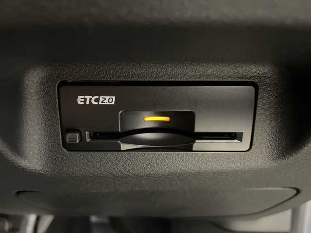 日産 エクストレイル G e－4ORCE 長野県 2024(令6)年 0.5万km ブリリアントホワイトパール 4WD/純正ナビ/フルセグTV/Bluetooth Audio/USB接続/アラウンドビューモニター/パワーバックドア/エマージェンシーブレーキ/レーダークルーズコントロール/ブラインドスポットモニター/プロパイロット/ヘッドアップディスプレイ/デジタルインナーミラー/合皮シート/前席パワーシート/全席シートヒーター/LEDヘッドライト/オートライト/置くだけ充電/フォグランプ/スマートキー/プッシュスタート/純正19インチアルミ/ETC2.0/コーナーセンサー