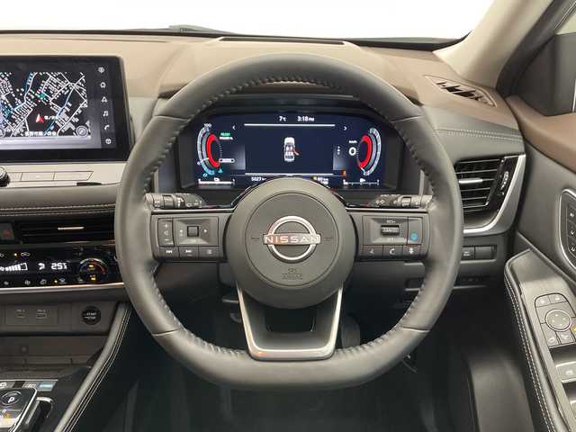 日産 エクストレイル G e－4ORCE 長野県 2024(令6)年 0.5万km ブリリアントホワイトパール 4WD/純正ナビ/フルセグTV/Bluetooth Audio/USB接続/アラウンドビューモニター/パワーバックドア/エマージェンシーブレーキ/レーダークルーズコントロール/ブラインドスポットモニター/プロパイロット/ヘッドアップディスプレイ/デジタルインナーミラー/合皮シート/前席パワーシート/全席シートヒーター/LEDヘッドライト/オートライト/置くだけ充電/フォグランプ/スマートキー/プッシュスタート/純正19インチアルミ/ETC2.0/コーナーセンサー