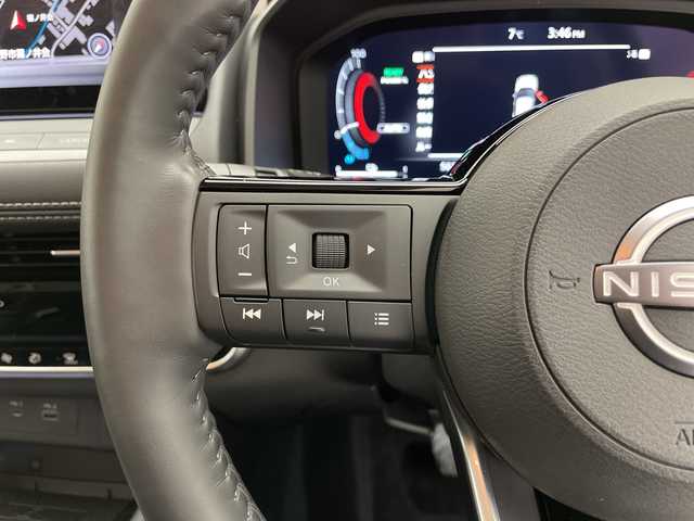 日産 エクストレイル G e－4ORCE 長野県 2024(令6)年 0.5万km ブリリアントホワイトパール 4WD/純正ナビ/フルセグTV/Bluetooth Audio/USB接続/アラウンドビューモニター/パワーバックドア/エマージェンシーブレーキ/レーダークルーズコントロール/ブラインドスポットモニター/プロパイロット/ヘッドアップディスプレイ/デジタルインナーミラー/合皮シート/前席パワーシート/全席シートヒーター/LEDヘッドライト/オートライト/置くだけ充電/フォグランプ/スマートキー/プッシュスタート/純正19インチアルミ/ETC2.0/コーナーセンサー