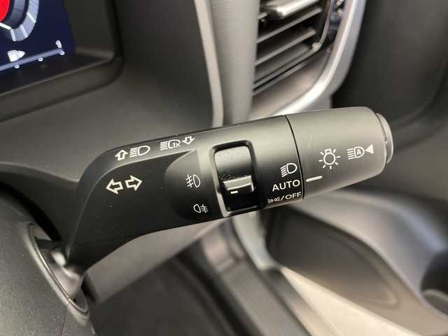 日産 エクストレイル G e－4ORCE 長野県 2024(令6)年 0.5万km ブリリアントホワイトパール 4WD/純正ナビ/フルセグTV/Bluetooth Audio/USB接続/アラウンドビューモニター/パワーバックドア/エマージェンシーブレーキ/レーダークルーズコントロール/ブラインドスポットモニター/プロパイロット/ヘッドアップディスプレイ/デジタルインナーミラー/合皮シート/前席パワーシート/全席シートヒーター/LEDヘッドライト/オートライト/置くだけ充電/フォグランプ/スマートキー/プッシュスタート/純正19インチアルミ/ETC2.0/コーナーセンサー