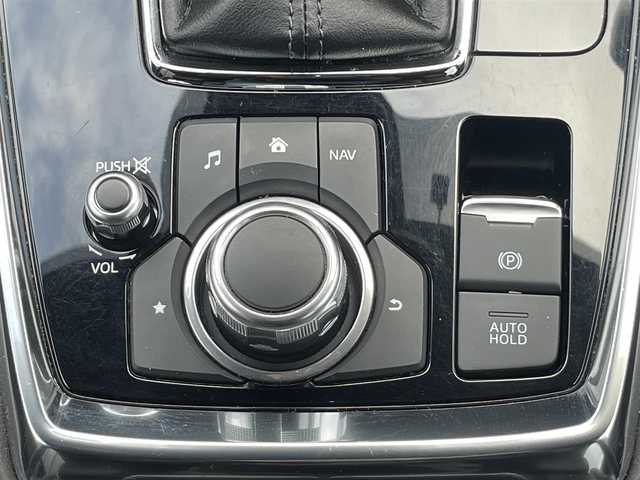 マツダ ＣＸ－８ XD Lパッケージ 鳥取県 2018(平30)年 6.8万km マシーングレープレミアムM 純正メモリナビ/(CD/DVD/BT/フルセグTV)/全方位カメラ/衝突被害軽減システム/車線逸脱警報/レーダークルーズコントロール/レザーシート/横滑り防止装置/ETC/アイドリングストップ/LEDヘッドライト/フォグランプ/オートライト/ウィンカーミラー/電動格納ミラー/純正19インチAW/シートヒーター/後席シートヒーター/パワーシート/ステアリングヒーター/BSM/ヘッドアップディスプレイ/パワーバックドア/電子パーキングブレーキ/オートホールド/プッシュスタート/スマートキー/純正フロアマット/ドアバイザー/スペアキー/取扱説明書/保証書