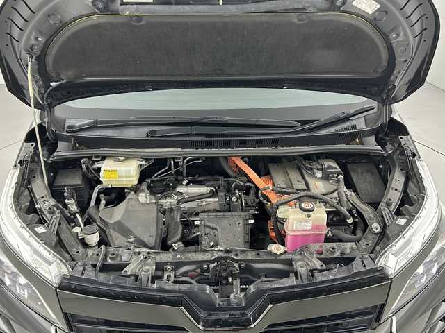 トヨタ ヴォクシー ハイブリッド ZS 煌 愛知県 2018(平30)年 5.8万km イナズマスパーキングブラックガラスフレーク 純正9インチSDナビゲーション/CD DVD フルセグTV Bluetooth/バックカメラ/ビルトインETC/トヨタセーフティセンス/レーンデパーチャーアラート/オートマチックハイビーム/純正フリップダウンモニター/両側パワースライドドア/クルーズコントロール/LEDヘッドライト/オートライト/フォグライト/シートヒーター(D/N)/横滑り防止装置/純正16インチアルミホイール/ウィンカーミラー/電動格納ミラー/スマートキー/エンジンプッシュスタート/ドアバイザー/フロアマット