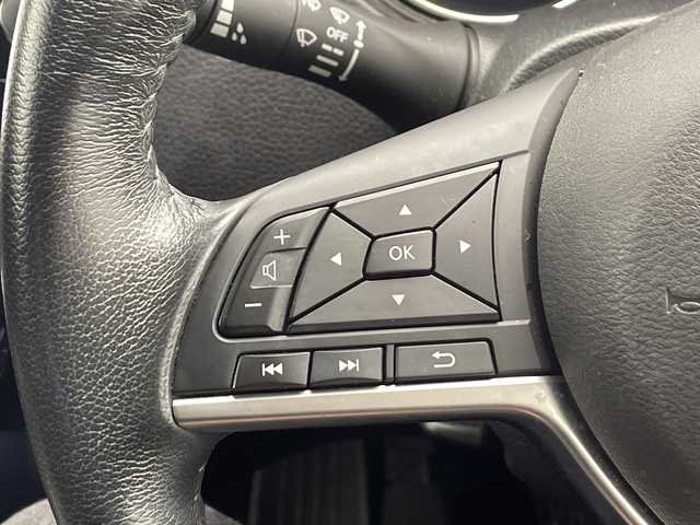 日産 エクストレイル 20Xi 千葉県 2018(平30)年 3.3万km ブリリアントホワイトパール 4WD/純正SDナビ&フルセグTV&CD&DVD&USB&BT/プロパイロット/アダプティブクルーズコントロール/レーンキープアシスト/エマージェンシーブレーキ/コーナーセンサー/アイドリングストップ/側方支援/後側方支援/駐車支援/純正ドライブレコーダー/デジタルインナーミラー/パワーバックドア/カプロンシート/ステアリングスイッチ/全方位カメラ/ビルトインETC/LEDヘッドライト/オートライト/フロントフォグランプ/電動格納ミラー/ウィンカーミラー/ドアミラーヒーター/電動ホールド/オートホールド/純正18インチAW装着/純正フロアマット/純正ドアバイザー/プッシュスタート/スマートキー