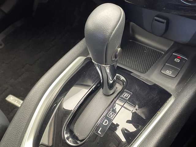 日産 エクストレイル 20Xi 千葉県 2018(平30)年 3.3万km ブリリアントホワイトパール 4WD/純正SDナビ&フルセグTV&CD&DVD&USB&BT/プロパイロット/アダプティブクルーズコントロール/レーンキープアシスト/エマージェンシーブレーキ/コーナーセンサー/アイドリングストップ/側方支援/後側方支援/駐車支援/純正ドライブレコーダー/デジタルインナーミラー/パワーバックドア/カプロンシート/ステアリングスイッチ/全方位カメラ/ビルトインETC/LEDヘッドライト/オートライト/フロントフォグランプ/電動格納ミラー/ウィンカーミラー/ドアミラーヒーター/電動ホールド/オートホールド/純正18インチAW装着/純正フロアマット/純正ドアバイザー/プッシュスタート/スマートキー