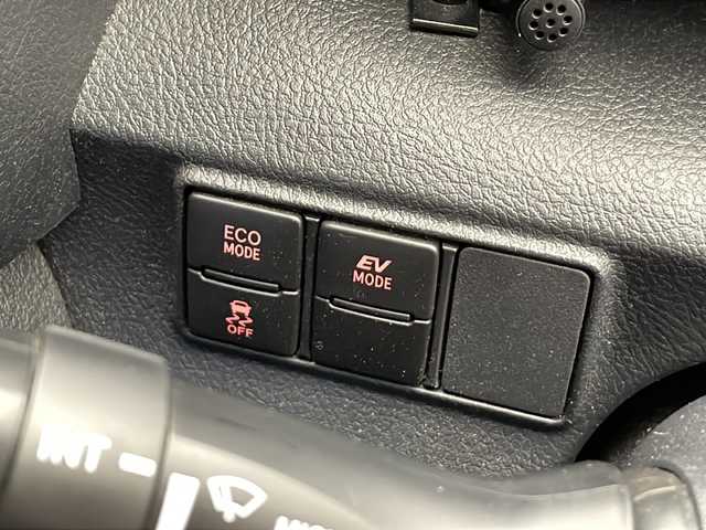 トヨタ シエンタ ハイブリッド G 栃木県 2022(令4)年 4万km ブラックマイカ メモリナビ/(CD/ワンセグTV/Bluetooth)/バックカメラ/スマートキー/クルーズコントロール/ドライブレコーダー/両側パワースライドドア/LEDヘッドライト/革巻きステアリング/ウィンカーミラー/電動格納ミラー
