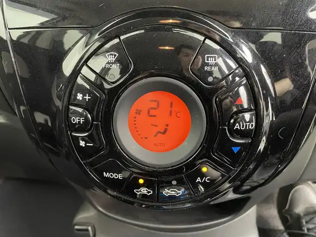 日産 ノート e－パワー B FOUR 道央・札幌 2019(令1)年 2.2万km ホワイト ・4WD/・寒冷地仕様/・社外ＳＤナビ/・Bluetooth/FM/AM/・バックカメラ/・衝突軽減防止/・レーンキープアシスト/・クリアランスソナー/・アイドリングストップ/・横滑り防止装置/・ＥＴＣ/・オートライト/・ＨＩＤヘッドライト/・スマートキー/・スペアキー/・プッシュスタート/・社外フロアマット/・保証書/・取扱説明書
