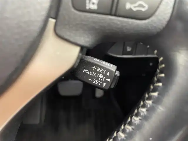 レクサス ＣＴ 200h 兵庫県 2019(令1)年 7.2万km ソニッククォーツ 純正SDナビ/フルセグ CD DVD BT MSV/バックカメラ/ビルトインETC2.0/シートヒーター/レーダークルーズコントロール/プリクラッシュセーフティー/LDA/ヘッドライトレベライザー/オートライト/オートハイビーム/純正15インチアルミホイール/純正フロアマット/ドアバイザー/スマートキー/スペアキー