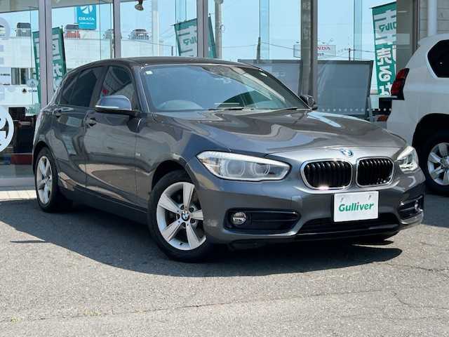 ＢＭＷ １１８ｉ スポーツ 青森県 2016(平28)年 4.7万km グレー 純正ナビ(BT/DVD/CD/ラジオ)/衝突被害軽減ブレーキ/クルーズコントロール/バックカメラ/レーンアシスト/LEDヘッドライト/フォグライト(F/R)/オートライト/プッシュスタート/夏タイヤゴム積込み/コーナーセンサー
