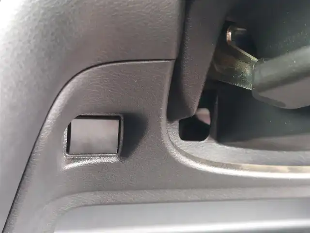三菱 ｅＫクロス T 東京都 2019(平31)年 3.4万km レッドメタリック ナビ/Bluetooth/純正アルミホイール/eアシスト/プッシュスタート/ETC/コーナーセンサー/LEDヘッドライト/スペアキー/キーレスエントリー/オートマティックハイビーム/前席シートヒーター/新車保証書/取扱説明書