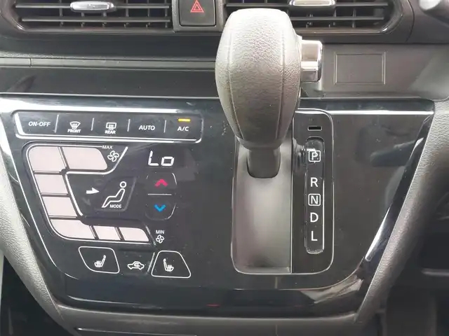 三菱 ｅＫクロス T 東京都 2019(平31)年 3.4万km レッドメタリック ナビ/Bluetooth/純正アルミホイール/eアシスト/プッシュスタート/ETC/コーナーセンサー/LEDヘッドライト/スペアキー/キーレスエントリー/オートマティックハイビーム/前席シートヒーター/新車保証書/取扱説明書