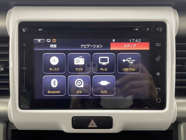 スズキ ハスラー X 栃木県 2016(平28)年 6.2万km ポジティブグリーンメタリック/ブラック2トーン 純正メーカーナビ/(BT/AM/FM/CD/DVD/フルセグ）/前後ドライブレコーダー/プリクラッシュブレーキ/車線逸脱防止/ふらつき防止　/誤発進制御/前席シートヒーター/全周囲カメラ/電動格納ミラー/ステアリングスイッチ/アイドリングストップ/純正フロアマット/純正アルミホイール/プッシュスタート/スマートキー
