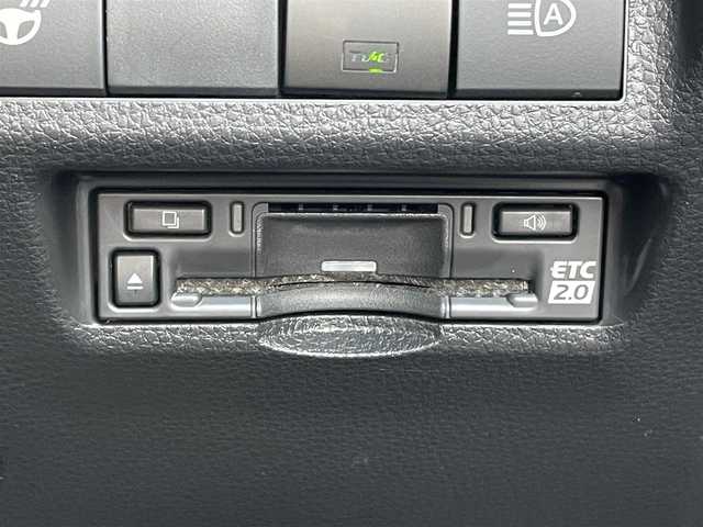 トヨタ ＲＡＶ４ アドベンチャー オフロードPKGⅡ 山梨県 2023(令5)年 1.6万km 緑 黒革シート/純正10.5インチディスプレイオーディオ/Bluetooth接続/フルセグTV/バックカメラ/ETC2.0/運転席パワーシート/前席シートヒーター/前席シートベンチレーション/電動リアゲート/ルーフレール/デジタルインナーミラー
