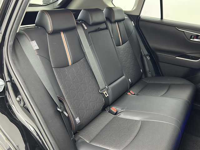 トヨタ ＲＡＶ４ アドベンチャー 宮城県 2020(令2)年 6.6万km アティチュードブラックマイカ 禁煙車/アルパインリフトアップ3WAYスピーカー/トヨタセーフティセンス/・衝突軽減ブレーキ/・レーントレーシングアシスト/・レーダークルーズコントロール/・オートハイビーム/・ブラインドスポットモニター/・リアクロストラフィックアラート/純正9インチディスプレイオーディオナビ/・USB.BT.Miracast/フルセグTV/バックモニター/レザーシート/・D席パワーシート/・前席シートヒーター/・前席エアシート/ステアリングヒーター/ステアリングスイッチ/社外ドライブレコーダー（FR）/ビルトインETC/電動パーキングブレーキ/オートホールド/LEDヘッドライト/フォグランプ/純正19インチアルミホイール/純正フロアマット/トノカバー/プッシュスタート/スマートキー