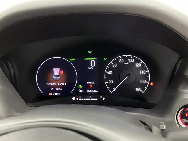 ホンダ ヴェゼル ハイブリッド e:HEV Z 宮城県 2021(令3)年 5.5万km プラチナホワイトパール 純正ナビ　/アダプティブクルーズコントロール　/衝突軽減ブレーキ　/路外逸脱抑制　/ブラインドスポットインフォメーション　/誤発信抑制/電動パーキングブレーキ/オートホールド/パワーバックドア　/ワイヤレス充電　/シートヒーター /ETC/前後ドライブレコーダー/バックモニター/LEDヘッドライト/純正18インチAW/センターコンソールイルミネーション /フルセグTV/CD/DVD/Bluetooth/禁煙車