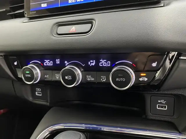 ホンダ ヴェゼル ハイブリッド e:HEV Z 宮城県 2021(令3)年 5.5万km プラチナホワイトパール 純正ナビ　/アダプティブクルーズコントロール　/衝突軽減ブレーキ　/路外逸脱抑制　/ブラインドスポットインフォメーション　/誤発信抑制/電動パーキングブレーキ/オートホールド/パワーバックドア　/ワイヤレス充電　/シートヒーター /ETC/前後ドライブレコーダー/バックモニター/LEDヘッドライト/純正18インチAW/センターコンソールイルミネーション /フルセグTV/CD/DVD/Bluetooth/禁煙車