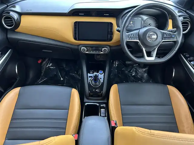 日産 キックス X ツートーンインテリアED 埼玉県 2021(令3)年 2.7万km 青 純正９型ナビ　Ｂｌｕｅｔｏｏｔｈ　フルセグＴＶ　温シート　デジタルインナーミラー　アラウンドビューモニター　プロパイロット　前後ドライブレコーダー　オートハイビーム　ＥＴＣ　禁煙　衝突被害軽減システム