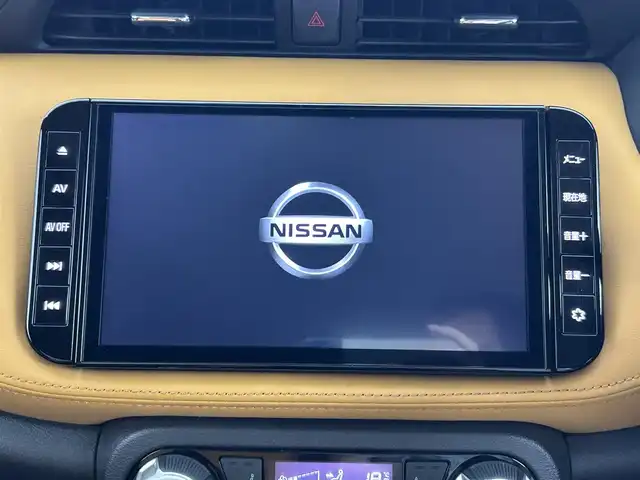 日産 キックス X ツートーンインテリアED 埼玉県 2021(令3)年 2.7万km 青 純正９型ナビ　Ｂｌｕｅｔｏｏｔｈ　フルセグＴＶ　温シート　デジタルインナーミラー　アラウンドビューモニター　プロパイロット　前後ドライブレコーダー　オートハイビーム　ＥＴＣ　禁煙　衝突被害軽減システム