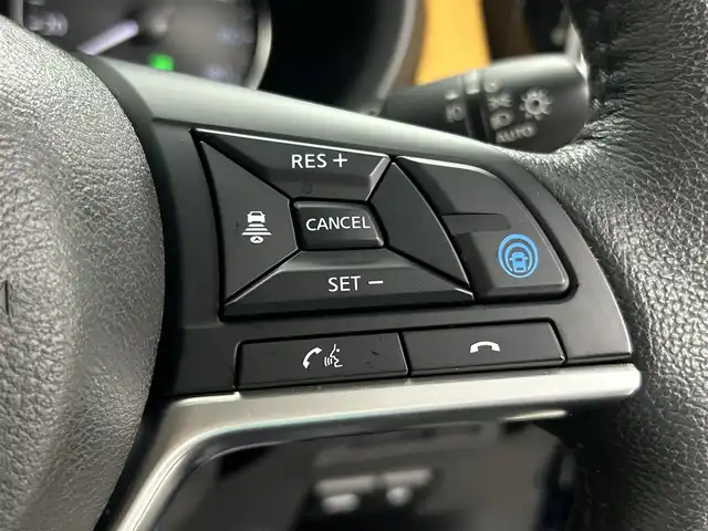 日産 キックス X ツートーンインテリアED 埼玉県 2021(令3)年 2.7万km 青 純正９型ナビ　Ｂｌｕｅｔｏｏｔｈ　フルセグＴＶ　温シート　デジタルインナーミラー　アラウンドビューモニター　プロパイロット　前後ドライブレコーダー　オートハイビーム　ＥＴＣ　禁煙　衝突被害軽減システム