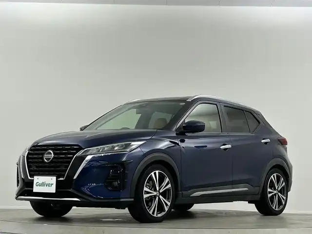 日産 キックス X ツートーンインテリアED 埼玉県 2021(令3)年 2.7万km 青 純正９型ナビ　Ｂｌｕｅｔｏｏｔｈ　フルセグＴＶ　温シート　デジタルインナーミラー　アラウンドビューモニター　プロパイロット　前後ドライブレコーダー　オートハイビーム　ＥＴＣ　禁煙　衝突被害軽減システム
