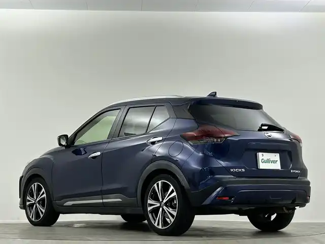 日産 キックス X ツートーンインテリアED 埼玉県 2021(令3)年 2.7万km 青 純正９型ナビ　Ｂｌｕｅｔｏｏｔｈ　フルセグＴＶ　温シート　デジタルインナーミラー　アラウンドビューモニター　プロパイロット　前後ドライブレコーダー　オートハイビーム　ＥＴＣ　禁煙　衝突被害軽減システム