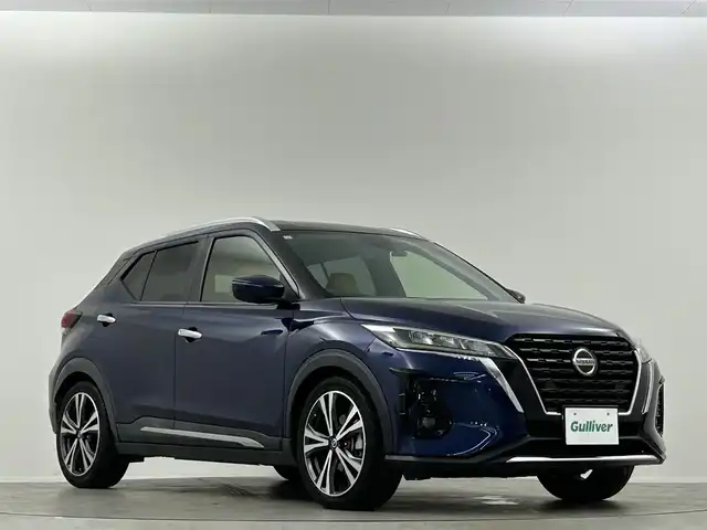 日産 キックス X ツートーンインテリアED 埼玉県 2021(令3)年 2.7万km 青 純正９型ナビ　Ｂｌｕｅｔｏｏｔｈ　フルセグＴＶ　温シート　デジタルインナーミラー　アラウンドビューモニター　プロパイロット　前後ドライブレコーダー　オートハイビーム　ＥＴＣ　禁煙　衝突被害軽減システム