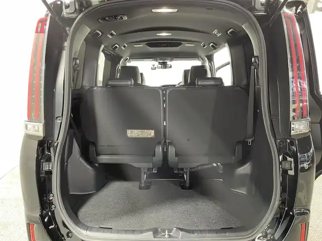 トヨタ エスクァイア Gi プレミアムパッケージ ブラックテーラード 大阪府 2019(令1)年 1.2万km ブラック モデリスタエアロ 純正10incナビTV バックカメラ ハーフレザー シートヒーター クルーズコントロール 衝突軽減ブレーキ レーンアシスト オートハイビーム 両側パワースライドドア ドライブレコーダー ワンオーナー