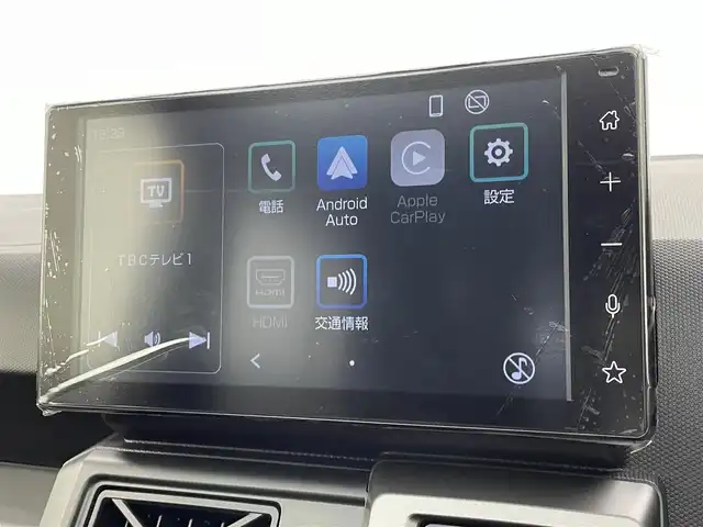 ダイハツ タフト G クロムベンチャー 宮城県 2025(令7)年 0.1千km シャイニングホワイトパール 4WD//届出済未使用車//ガラスルーフ//登録時走行距離7km//純正オプションディスプレイオーディオ//フルセグ//Bluetooth//AppleCarPlay//AndroidAuto//バックカメラ//スマートアシスト/・衝突回避支援ブレーキ/・標識認識機能先行車発進お知らせ/・オートハイビーム/・誤発進抑制機能/・レーンキープアシスト//レーダークルーズコントロール//オートハイビーム//コーナーセンサー後ろのみ//シートヒーター(D/N席）//LEDヘッドライト//オートライト//フォグライト//アイドリングストップ//スペアキー//保証書//取扱説明書