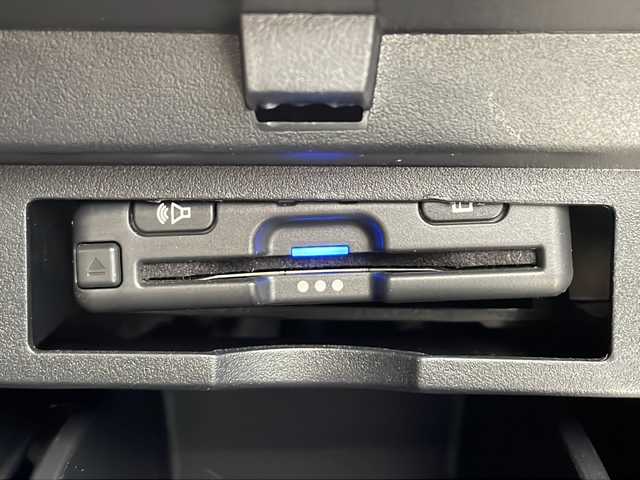 トヨタ アルファード S Cパッケージ 千葉県 2023(令5)年 0.9万km ホワイトパールクリスタルシャイン 純正ナビ/ガラスルーフ/バックカメラ/レーダークルーズコントロール/プリクラッシュセーフティ/レーンキープアシスト/両側パワースライドドア/ブラインドスポットモニター/電動パーキングブレーキ/パワーリアゲート/デジタルインナーミラー/オートホールド/シートメモリー/シートヒーター＆シートベンチレーション/ステアリングヒーター