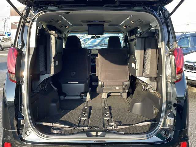 トヨタ アルファード S サイドリフトアップ 徳島県 2017(平29)年 8.1万km ブラック 純正10型SDナビ　NSZN-Z66T/（ラジオ/DISC/フルセグ/SD/SDREC/BT）/福祉車両/バックカメラ/ETC/オットマン/前後コーナーセンサー/両側電動スライドドア/LEDヘッドライト/社外フロアマット/アイドリングストップ/純正16インチアルミホイール/スマートキー/プッシュスタート