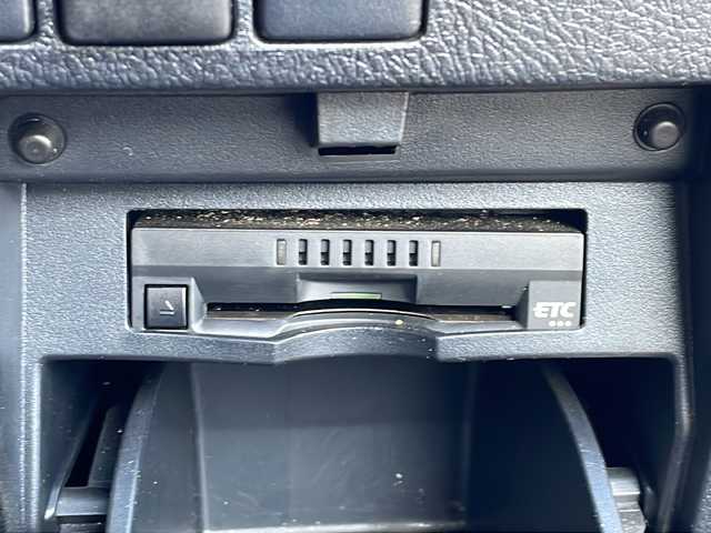 トヨタ アルファード S サイドリフトアップ 徳島県 2017(平29)年 8.1万km ブラック 純正10型SDナビ　NSZN-Z66T/（ラジオ/DISC/フルセグ/SD/SDREC/BT）/福祉車両/バックカメラ/ETC/オットマン/前後コーナーセンサー/両側電動スライドドア/LEDヘッドライト/社外フロアマット/アイドリングストップ/純正16インチアルミホイール/スマートキー/プッシュスタート