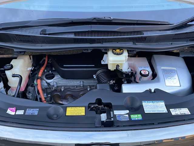 トヨタ ヴェルファイア ハイブリット ZR 岩手県 2013(平25)年 8.3万km ホワイトパールクリスタルシャイン 寒冷地仕様　サンルーフ　セーフティセンス　純正ナビ　純正フリップダウンモニター　全周囲Ｃ　フルセグ　両側電動スライド　メモリ付電動シート　電動リアゲート　ビルドインＥＴＣ　ＡＣ１００Ｖコンセント