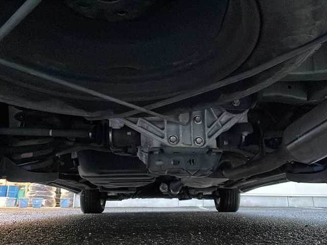 トヨタ ヴェルファイア ハイブリット ZR 岩手県 2013(平25)年 8.3万km ホワイトパールクリスタルシャイン 寒冷地仕様　サンルーフ　セーフティセンス　純正ナビ　純正フリップダウンモニター　全周囲Ｃ　フルセグ　両側電動スライド　メモリ付電動シート　電動リアゲート　ビルドインＥＴＣ　ＡＣ１００Ｖコンセント