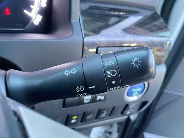 トヨタ ヴェルファイア ハイブリット ZR 岩手県 2013(平25)年 8.3万km ホワイトパールクリスタルシャイン 寒冷地仕様　サンルーフ　セーフティセンス　純正ナビ　純正フリップダウンモニター　全周囲Ｃ　フルセグ　両側電動スライド　メモリ付電動シート　電動リアゲート　ビルドインＥＴＣ　ＡＣ１００Ｖコンセント