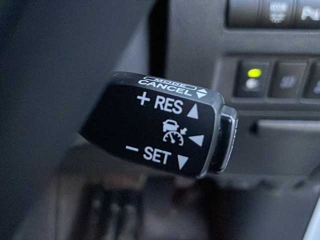 トヨタ ヴェルファイア ハイブリット ZR 岩手県 2013(平25)年 8.3万km ホワイトパールクリスタルシャイン 寒冷地仕様　サンルーフ　セーフティセンス　純正ナビ　純正フリップダウンモニター　全周囲Ｃ　フルセグ　両側電動スライド　メモリ付電動シート　電動リアゲート　ビルドインＥＴＣ　ＡＣ１００Ｖコンセント