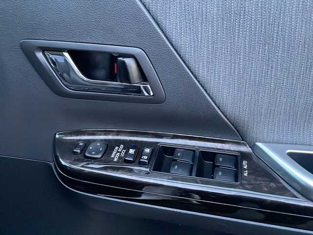 トヨタ ヴェルファイア ハイブリット ZR 岩手県 2013(平25)年 8.3万km ホワイトパールクリスタルシャイン 寒冷地仕様　サンルーフ　セーフティセンス　純正ナビ　純正フリップダウンモニター　全周囲Ｃ　フルセグ　両側電動スライド　メモリ付電動シート　電動リアゲート　ビルドインＥＴＣ　ＡＣ１００Ｖコンセント