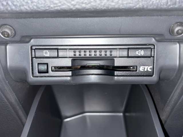 トヨタ ヴェルファイア ハイブリット ZR 岩手県 2013(平25)年 8.3万km ホワイトパールクリスタルシャイン 寒冷地仕様　サンルーフ　セーフティセンス　純正ナビ　純正フリップダウンモニター　全周囲Ｃ　フルセグ　両側電動スライド　メモリ付電動シート　電動リアゲート　ビルドインＥＴＣ　ＡＣ１００Ｖコンセント