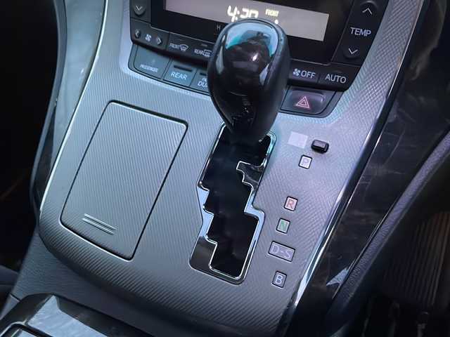 トヨタ ヴェルファイア ハイブリット ZR 岩手県 2013(平25)年 8.3万km ホワイトパールクリスタルシャイン 寒冷地仕様　サンルーフ　セーフティセンス　純正ナビ　純正フリップダウンモニター　全周囲Ｃ　フルセグ　両側電動スライド　メモリ付電動シート　電動リアゲート　ビルドインＥＴＣ　ＡＣ１００Ｖコンセント