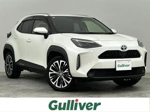 トヨタ ヤリスクロス ハイブリッド Z 道央・札幌 2021(令3)年 6.1万km ホワイトパールクリスタルシャイン ・４WD/・トヨタセーフティセンス/・プリクラッシュセーフティ/・レーンキープアシスト/・レーダークルーズコントロール/・オートハイビーム/・ブラインドスポットモニター/・リアクロストラフィックモニター/・ロードサインアシスト/・純正ディスプレイオーディオ/・ナビ/フルセグ/BT/USB/・アラウンドビューモニター/・ビルトインETC/・オートブレーキホールド/・ダウンヒルアシスト/・シートヒーター/・ドアロック連動ミラー/・プッシュスタート/・スマートキー/・横滑り防止装置