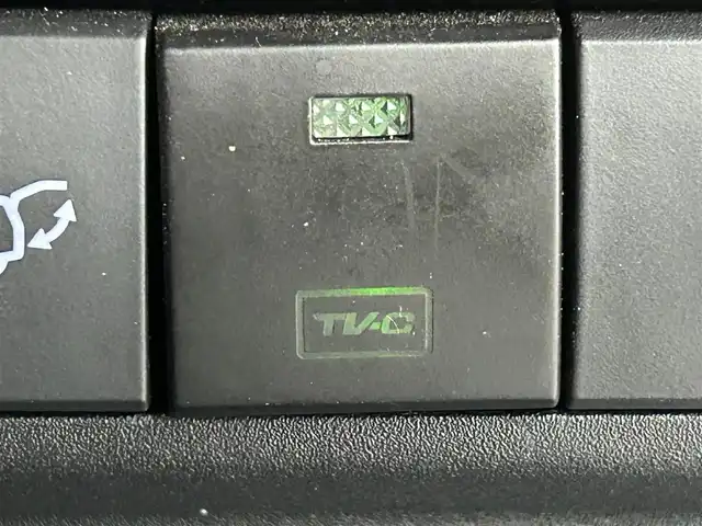 トヨタ ヤリスクロス ハイブリッド Z 道央・札幌 2021(令3)年 6.1万km ホワイトパールクリスタルシャイン ・４WD/・トヨタセーフティセンス/・プリクラッシュセーフティ/・レーンキープアシスト/・レーダークルーズコントロール/・オートハイビーム/・ブラインドスポットモニター/・リアクロストラフィックモニター/・ロードサインアシスト/・純正ディスプレイオーディオ/・ナビ/フルセグ/BT/USB/・アラウンドビューモニター/・ビルトインETC/・オートブレーキホールド/・ダウンヒルアシスト/・シートヒーター/・ドアロック連動ミラー/・プッシュスタート/・スマートキー/・横滑り防止装置