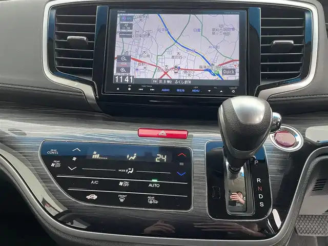 ホンダ オデッセイ アブソルート 福島県 2015(平27)年 8.7万km ホワイトオーキッドパール ４ＷＤ/純正ナビ/フルセグＴＶ/ＣＤ/ＤＶＤ/ＦＭ・ＡＭ/Ｂｌｕｅｔｏｏｔｈ/バックカメラ/片側パワスラ/レーンアシスト/衝突軽減ブレーキ/クルーズコントロール/社外センターコンソール/ＥＴＣ/純正フロアマット/ハーフレザーシート